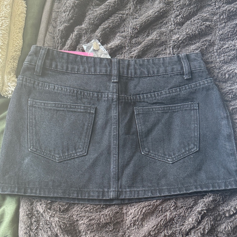 Edikted Charcoal Mini Skirt - Picture 2 of 3